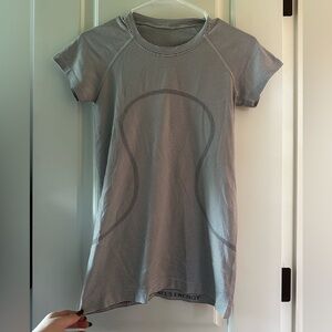 COPY - Lululemon swiftly short sleeve striped top